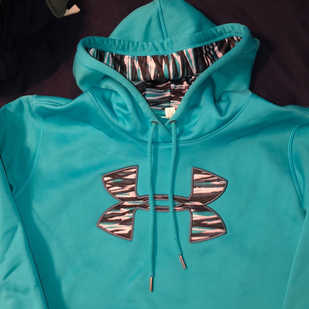 NWOT Under Armour Hoodie